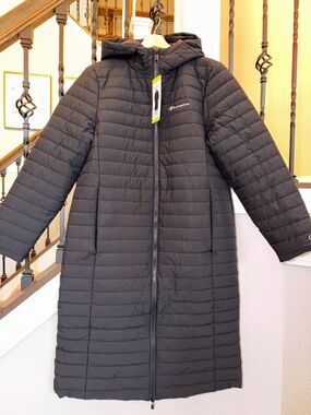 Champion Women’s Long Puffer jacket